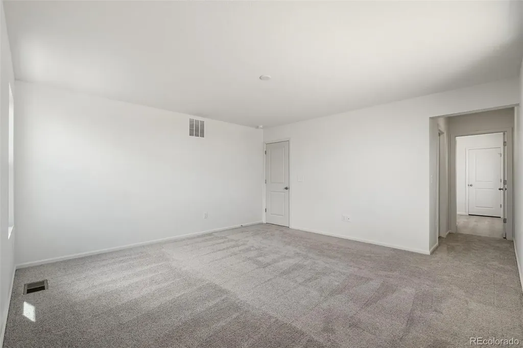 47399 Magnolia Avenue Bennett CO 80102