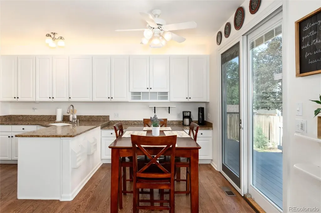 7282 S Acoma Street S Littleton CO 80120