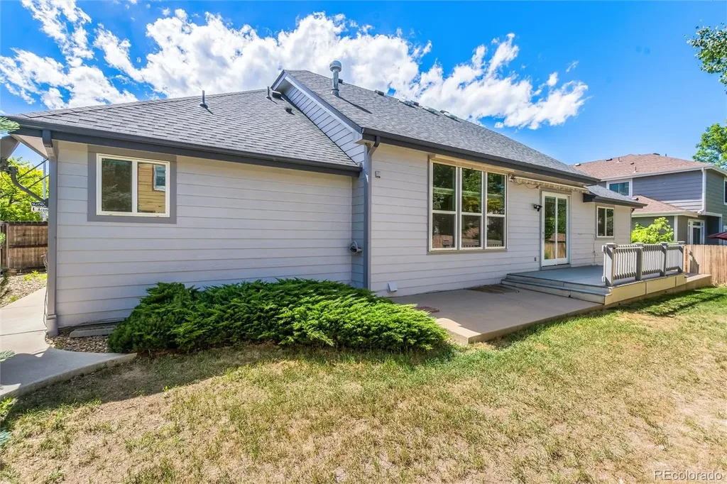 7282 S Acoma Street S Littleton CO 80120