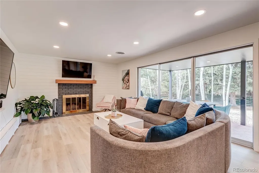3981 S Hillcrest Drive Denver CO 80237
