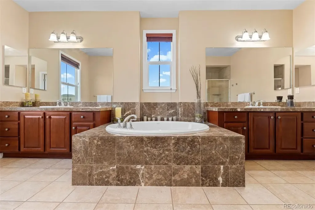 3860 Fairbrook Point Highlands Ranch CO 80130