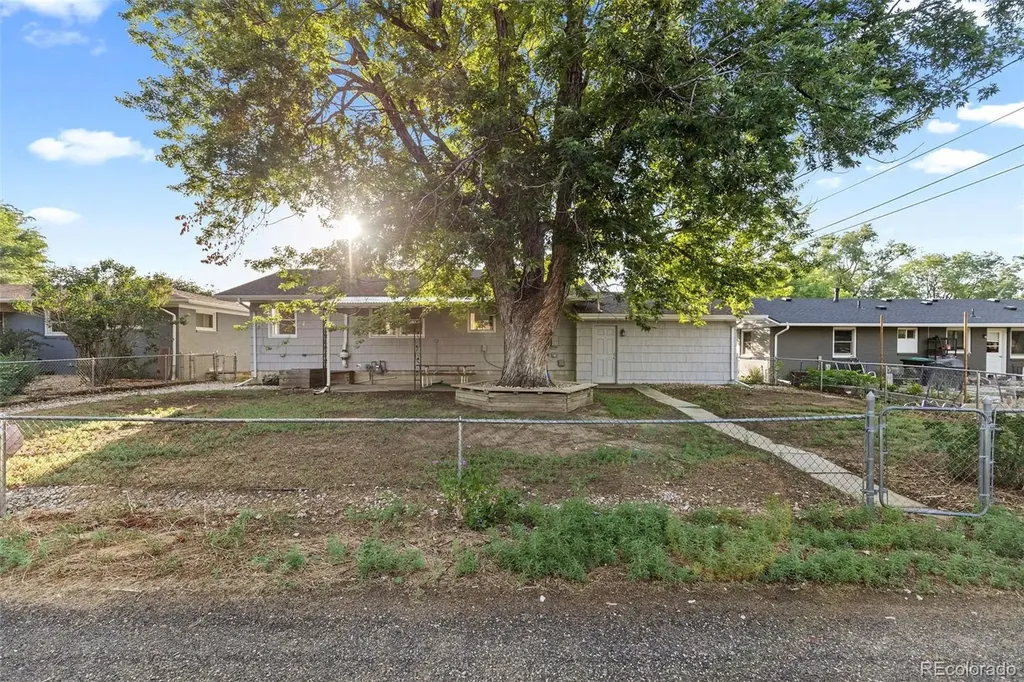 1333 Lincoln Street Longmont CO 80501