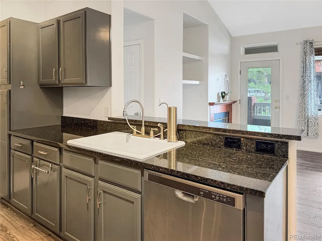 8481 W Union Avenue Littleton CO 80123