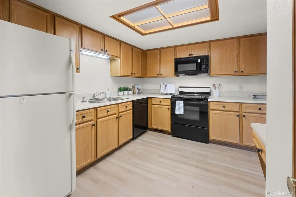 1417 W Lake Court Littleton CO 80120