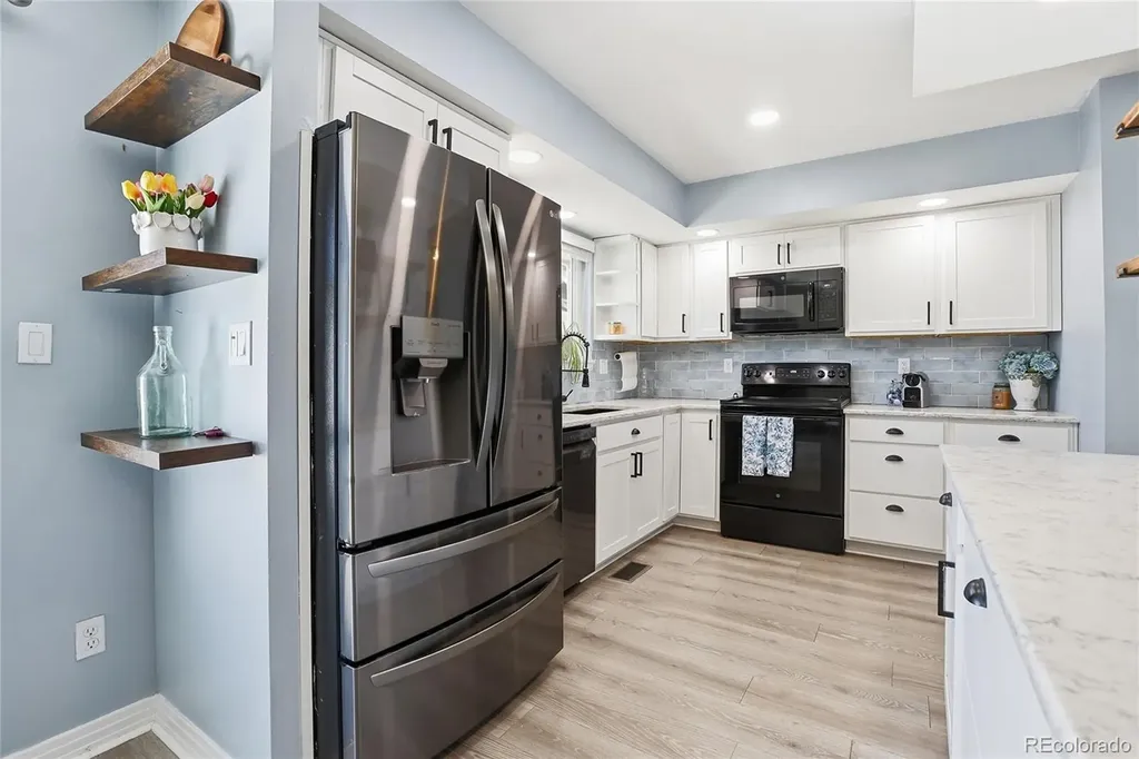 6937 E Briarwood Drive Centennial CO 80112