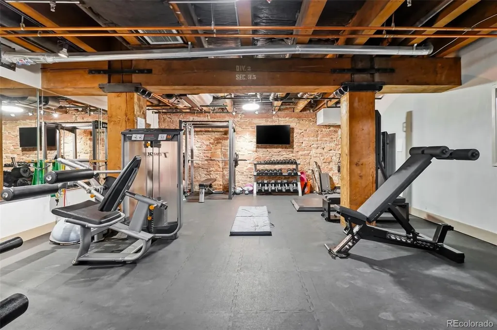 2960 Inca Street Denver CO 80202