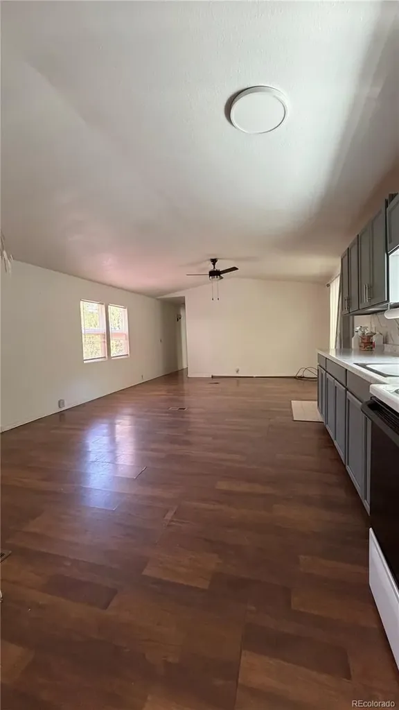 1095 Western Drive Colorado Springs CO 80915