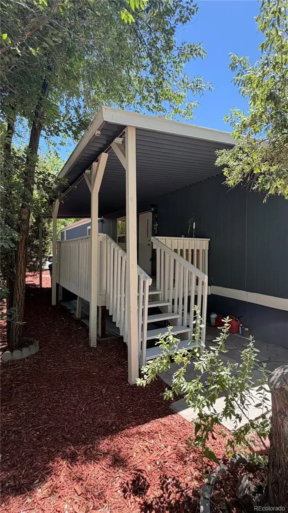 1095 Western Drive Colorado Springs CO 80915