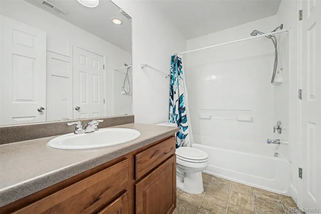 5552 Killarney Street Denver CO 80249