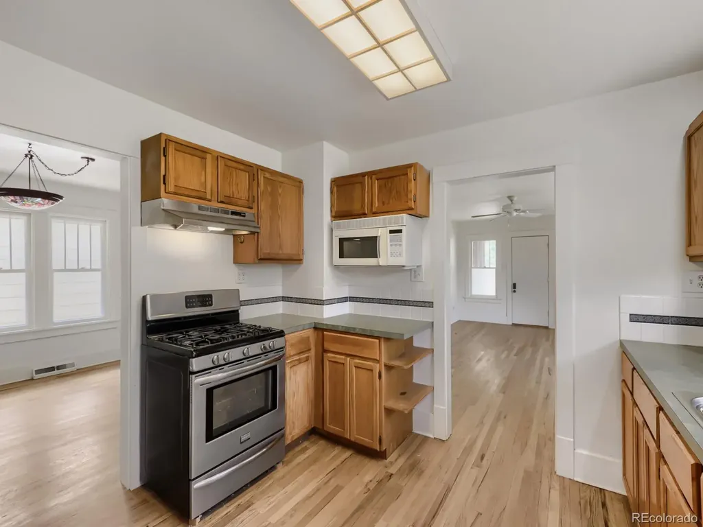 114 S 5th Avenue Brighton CO 80601