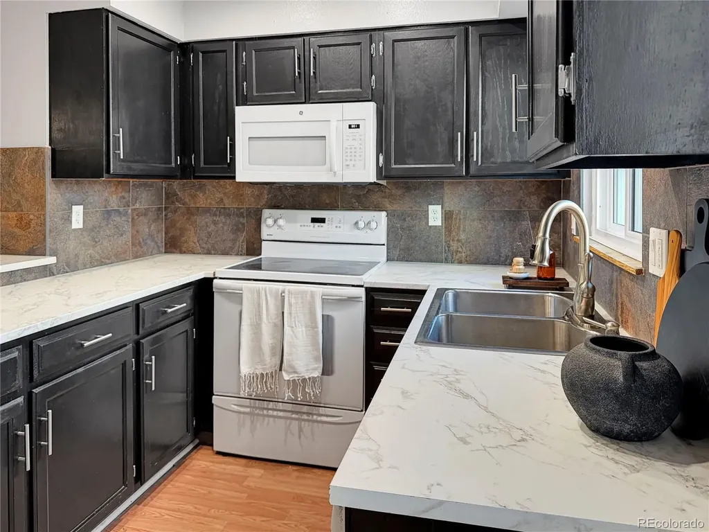 9978 W Cornell Place Lakewood CO 80227