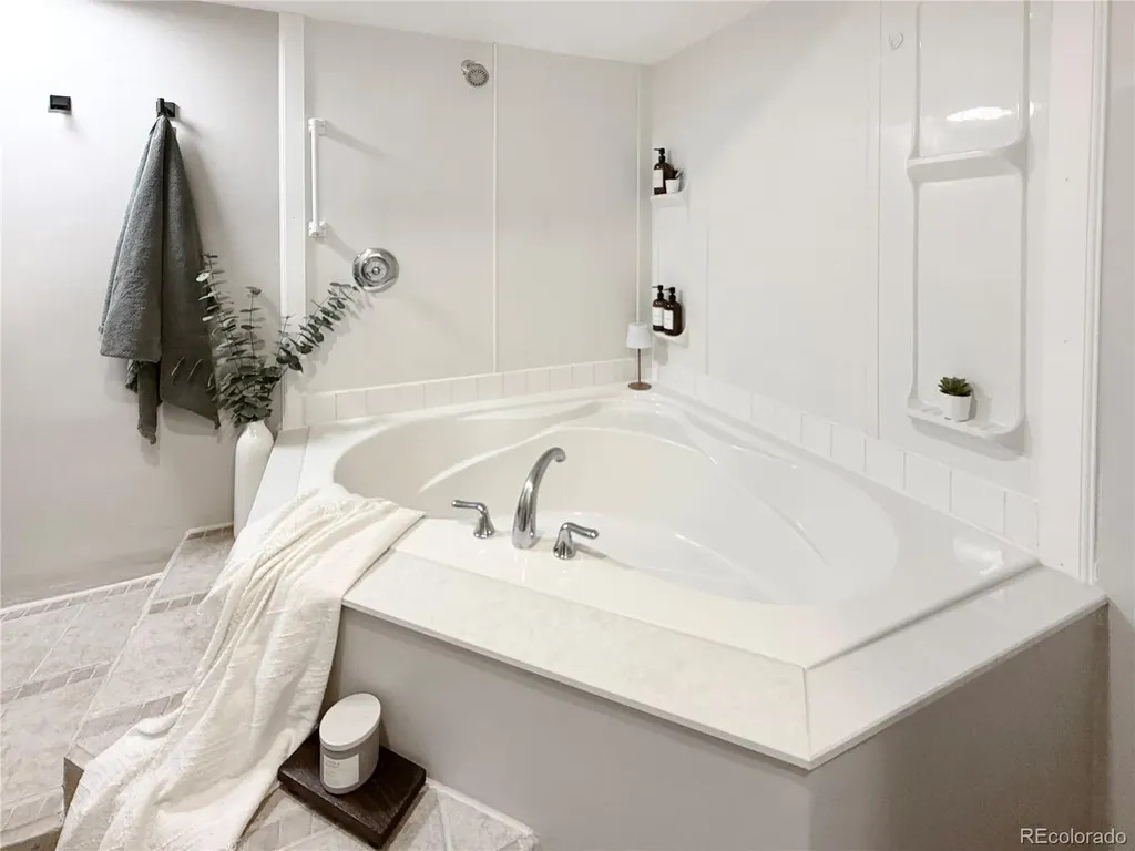 9978 W Cornell Place Lakewood CO 80227