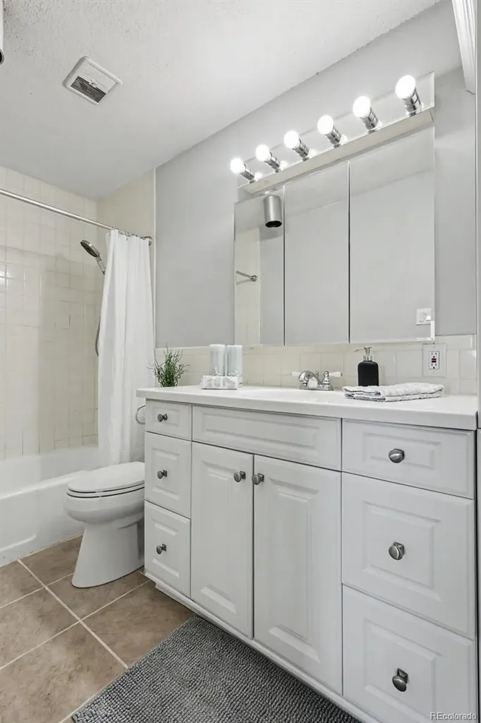 411 Lakewood Circle Colorado Springs CO 80910