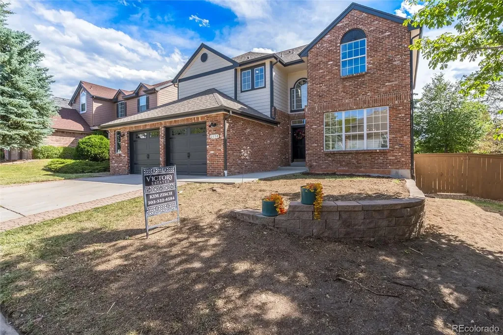 2358 Weatherstone Circle Littleton CO 80126