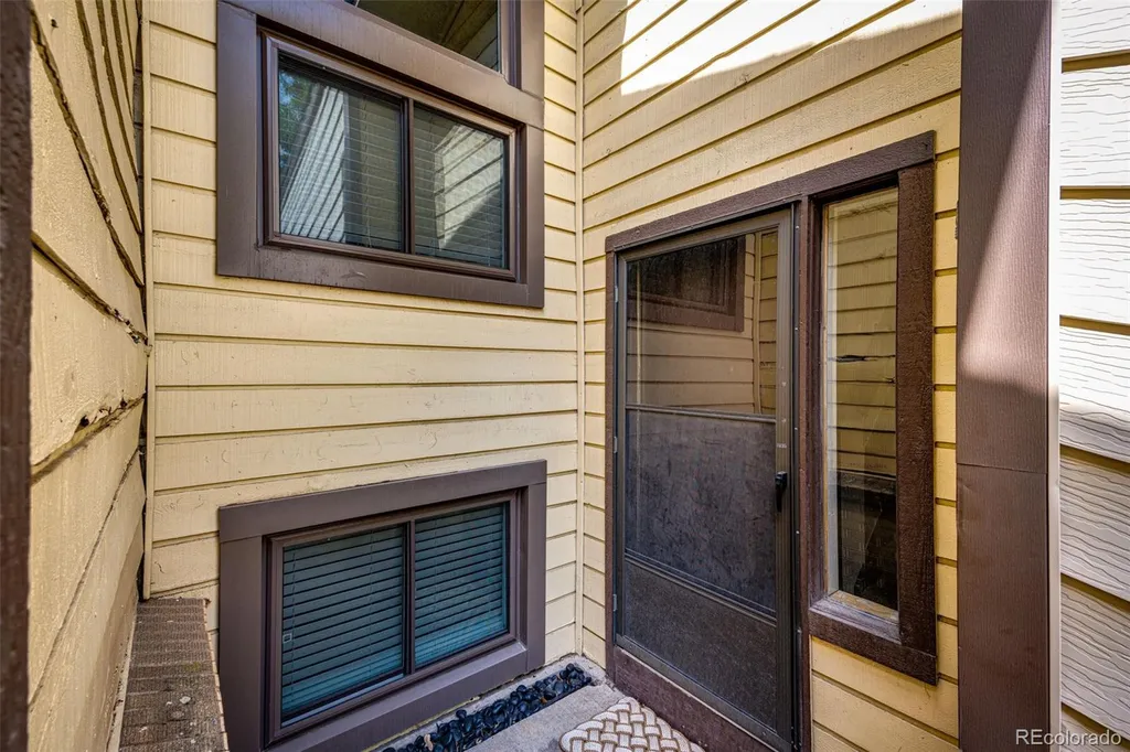 6505 W Mississippi Place Denver CO 80232