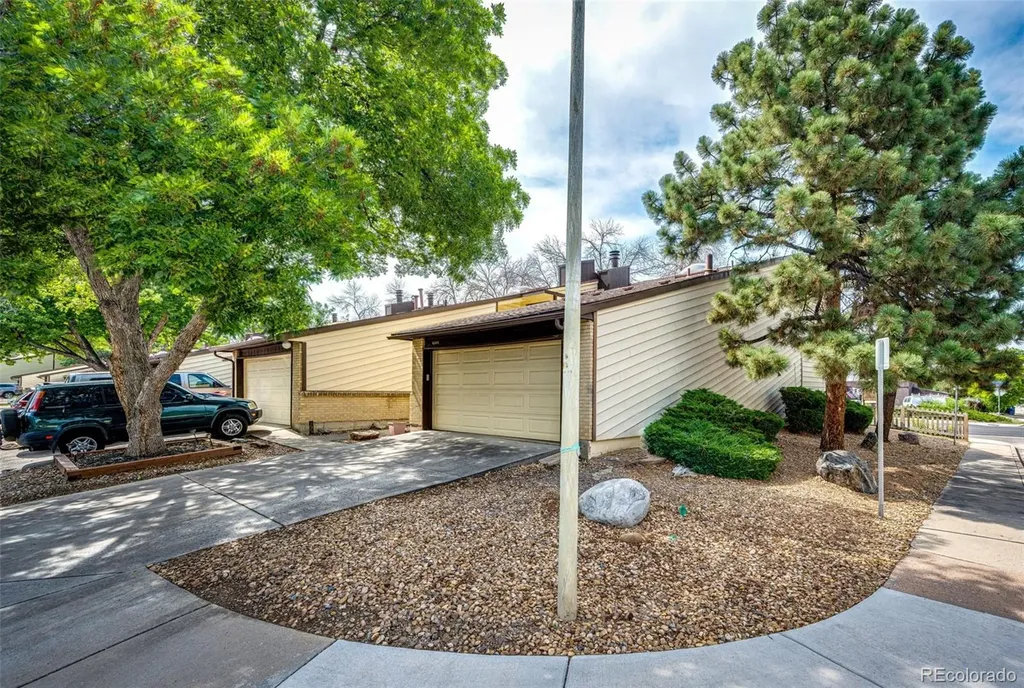 6505 W Mississippi Place Denver CO 80232