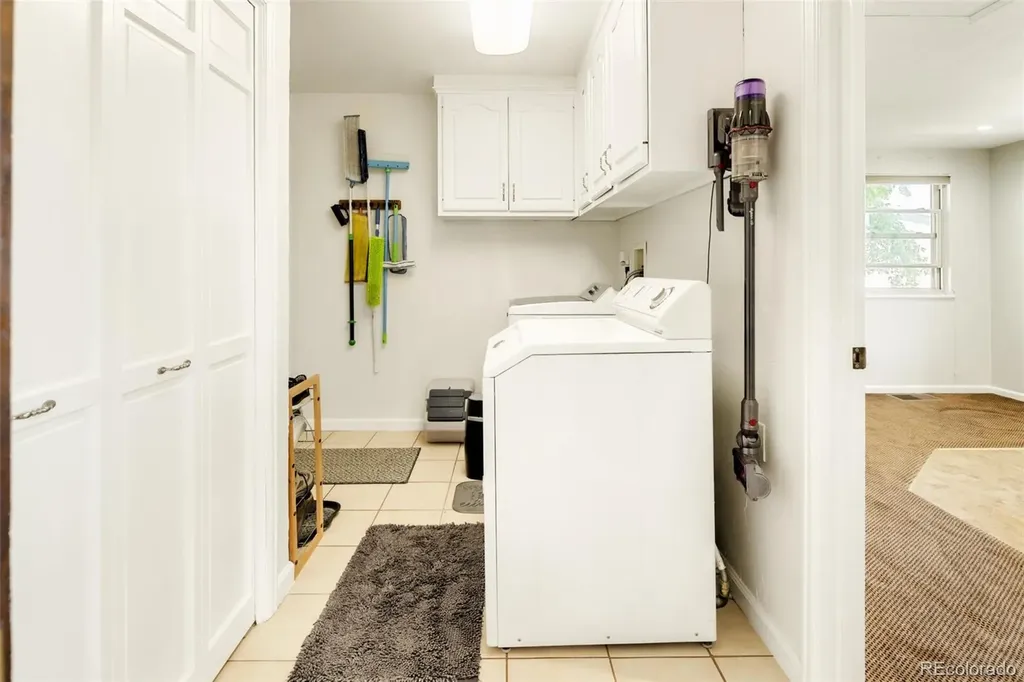 8475 W Fairview Avenue Littleton CO 80128