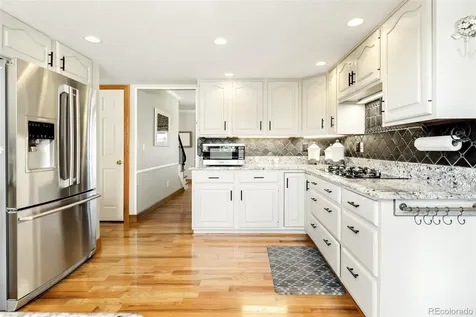 8475 W Fairview Avenue Littleton CO 80128