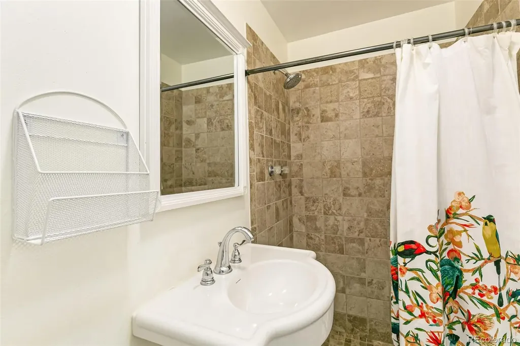 208 S Lincoln Street Denver CO 80209