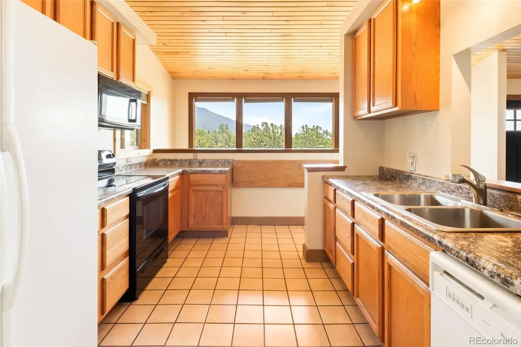 1410 W Badger Road Crestone CO 81131
