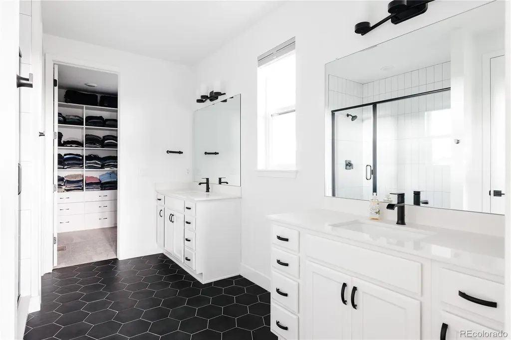 6010 N Perth Street Aurora CO 80019
