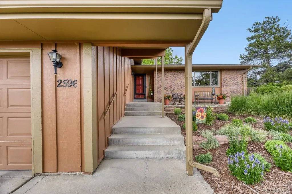 2596 S Joliet Court Aurora CO 80014