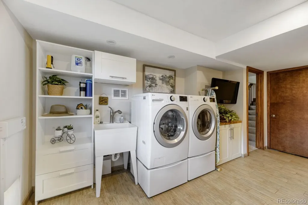 2596 S Joliet Court Aurora CO 80014