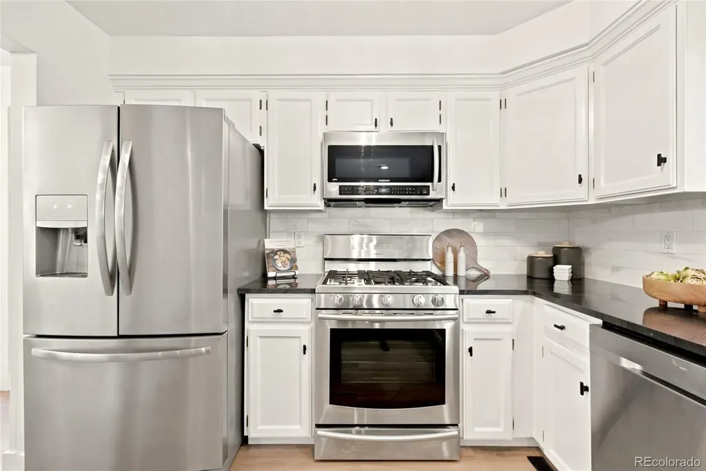 7572 S Rosemary Circle Englewood CO 80112