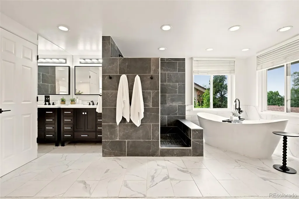 7572 S Rosemary Circle Englewood CO 80112