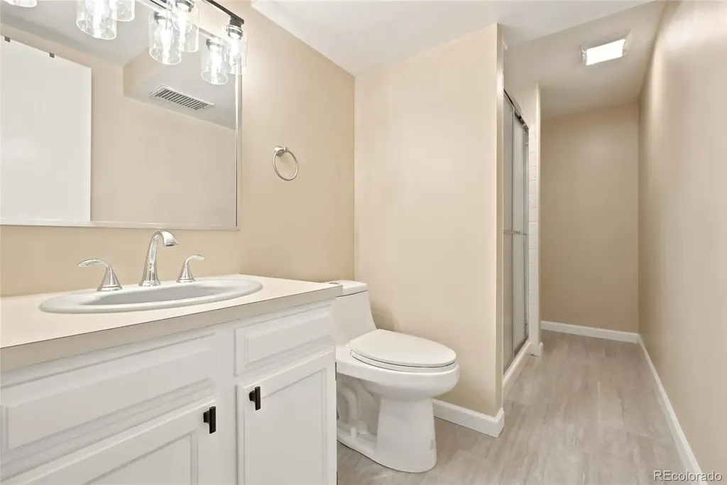 7572 S Rosemary Circle Englewood CO 80112