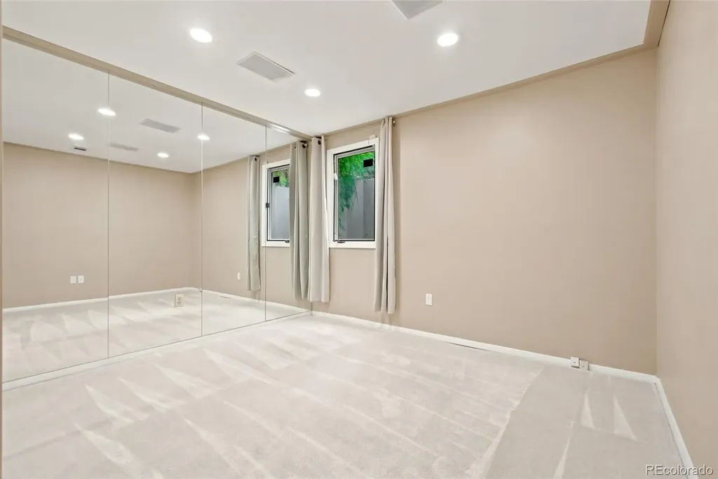 7572 S Rosemary Circle Englewood CO 80112