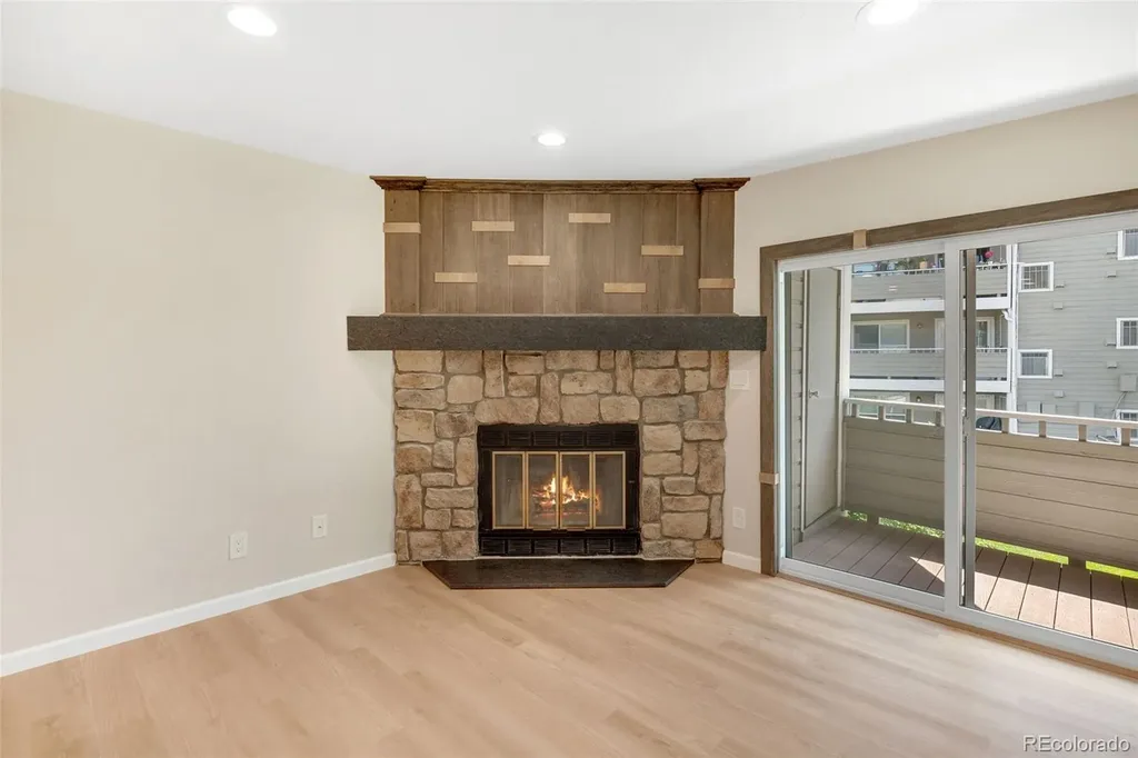 12043 W Cross Drive Littleton CO 80127