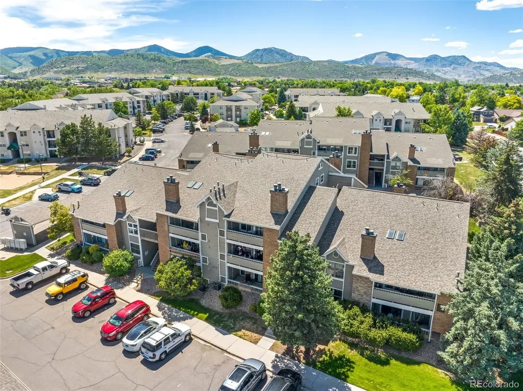 12043 W Cross Drive Littleton CO 80127