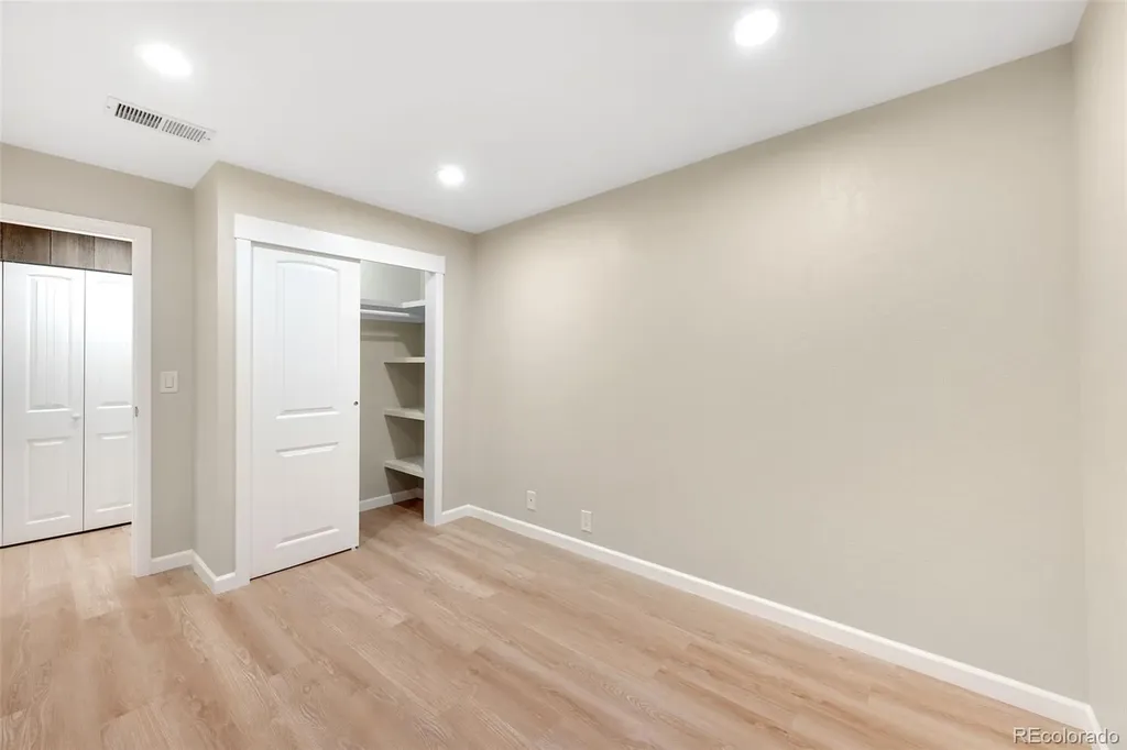 12043 W Cross Drive Littleton CO 80127
