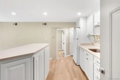 12043 W Cross Drive Littleton CO 80127