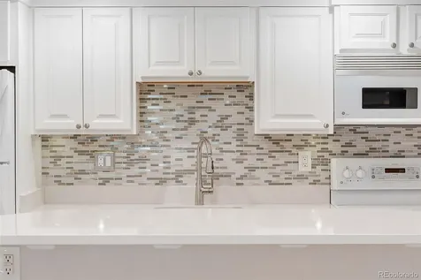 12043 W Cross Drive Littleton CO 80127
