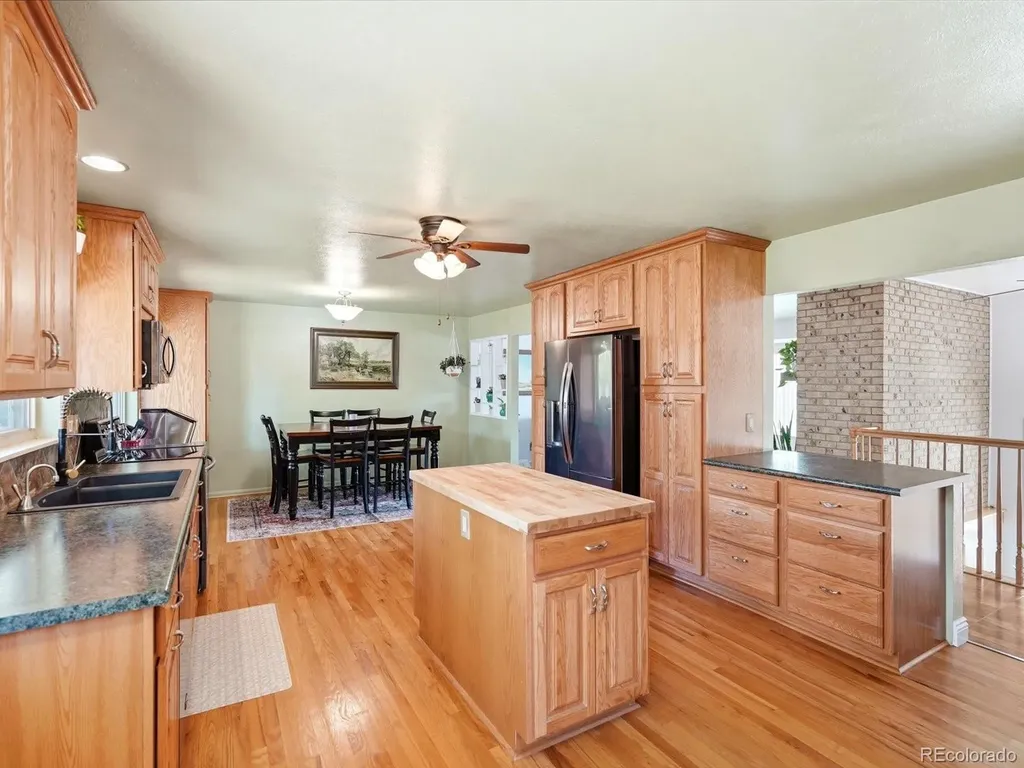 1947 S Xenon Street Lakewood CO 80228