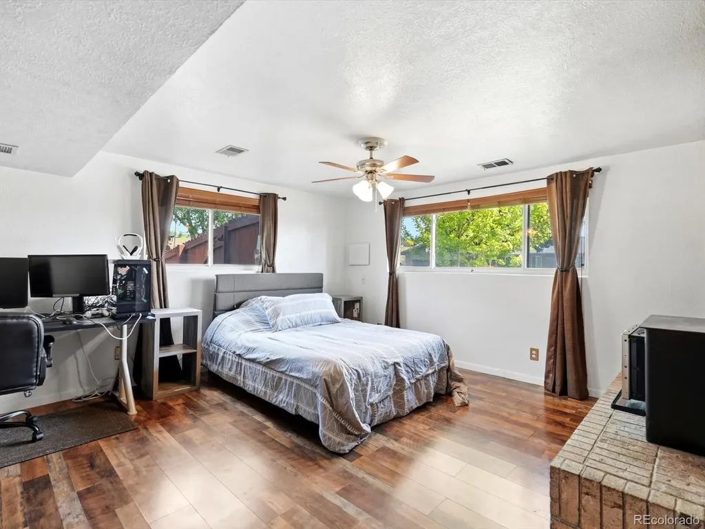 1947 S Xenon Street Lakewood CO 80228