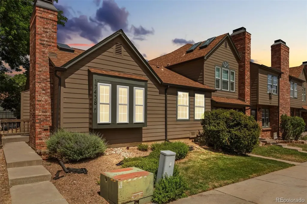 17458 E Rice Circle Aurora CO 80015