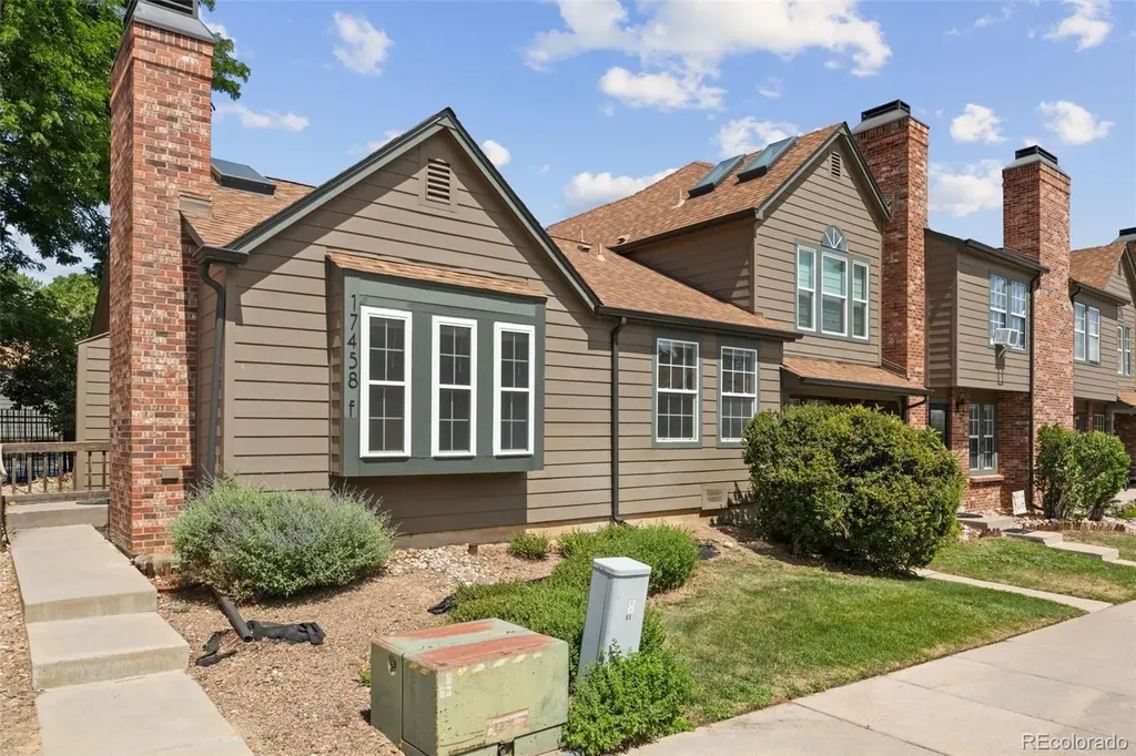 17458 E Rice Circle Aurora CO 80015