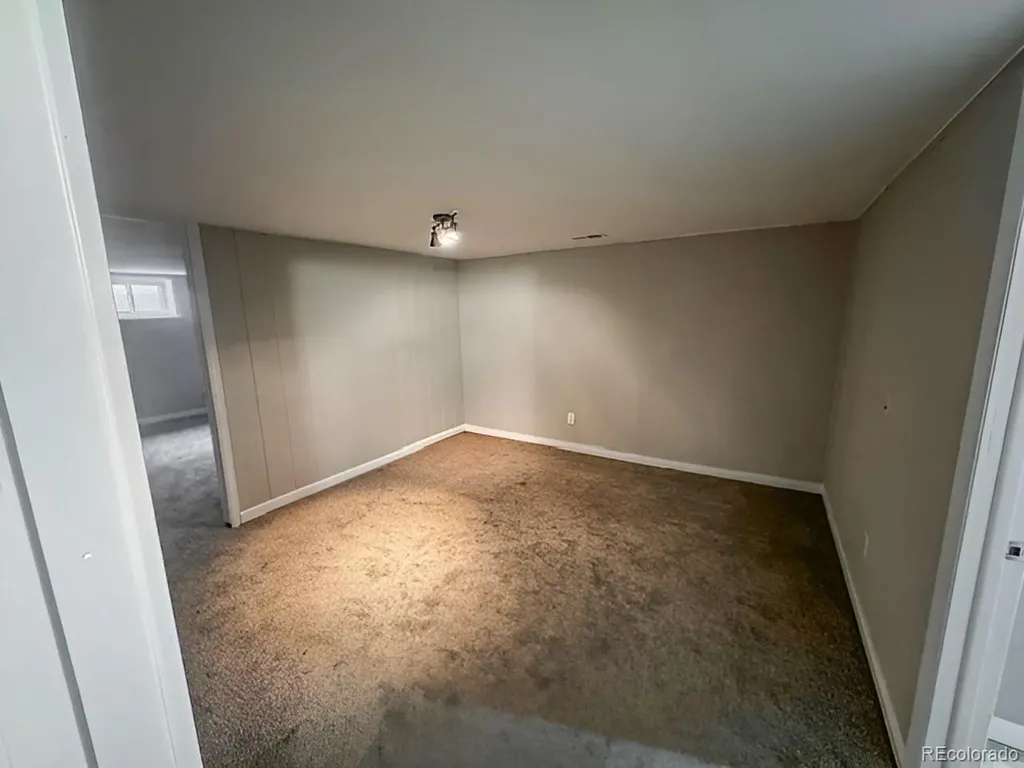 2285 S Newton Street Denver CO 80219