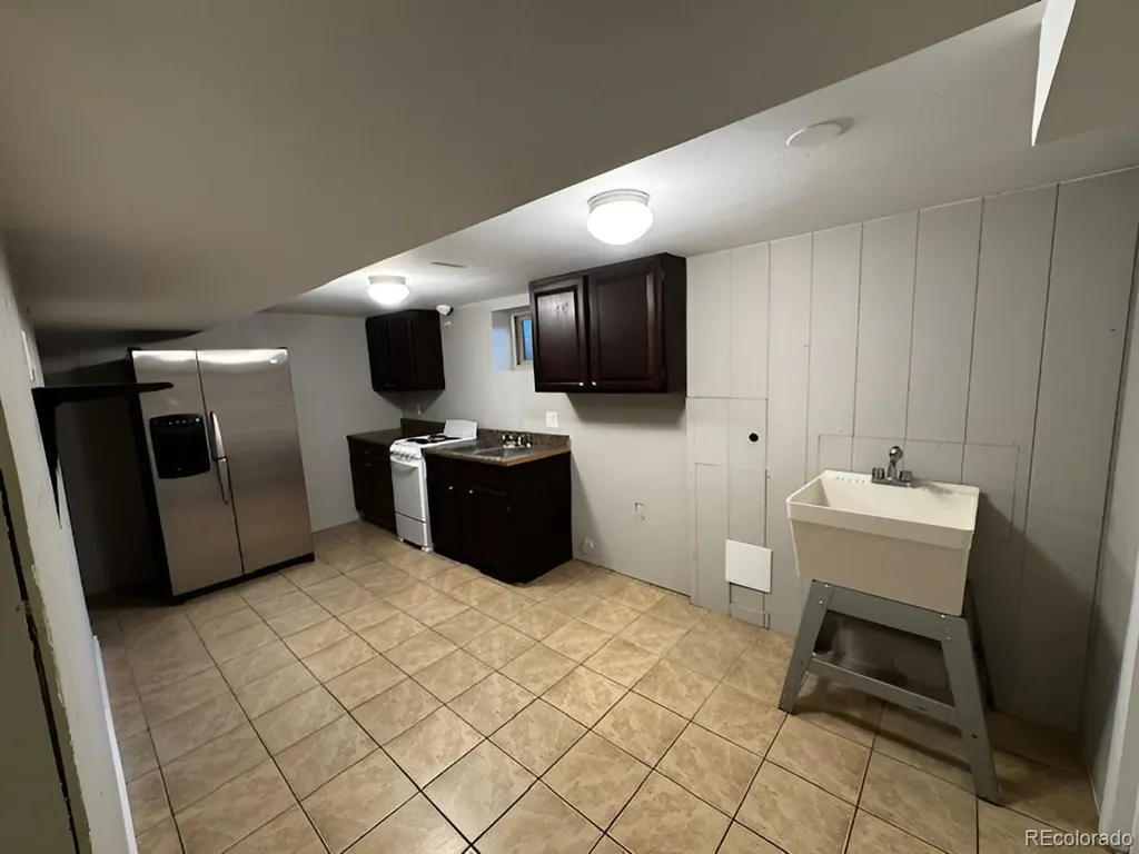 2285 S Newton Street Denver CO 80219