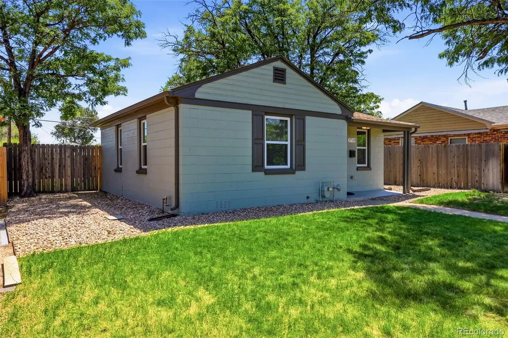 3710 N Madison Street Denver CO 80205