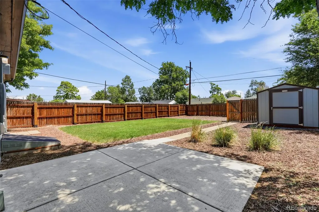 3710 N Madison Street Denver CO 80205