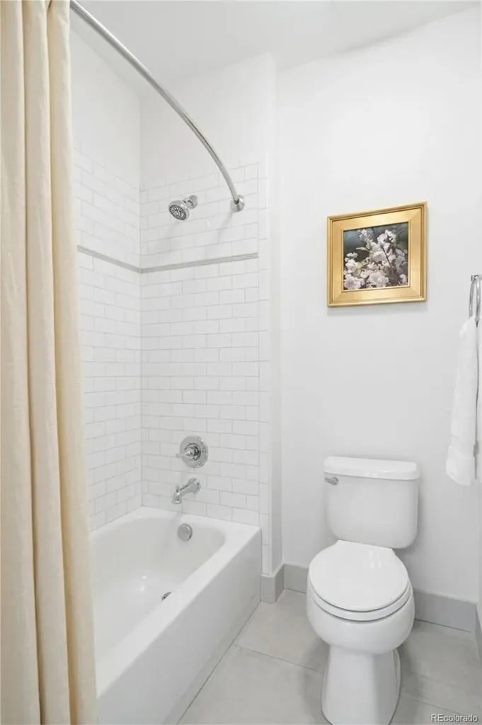 2335 N Glencoe Street Denver CO 80207