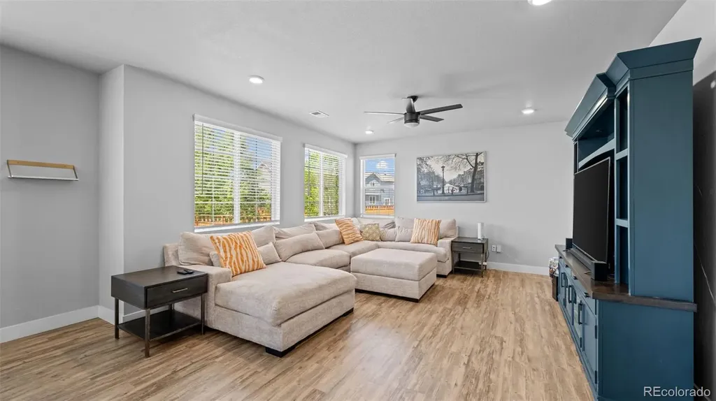 6205 Sherwood Avenue Frederick CO 80504