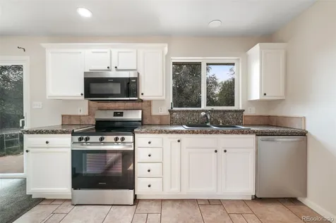 6635 Ocean Avenue Colorado Springs CO 80911