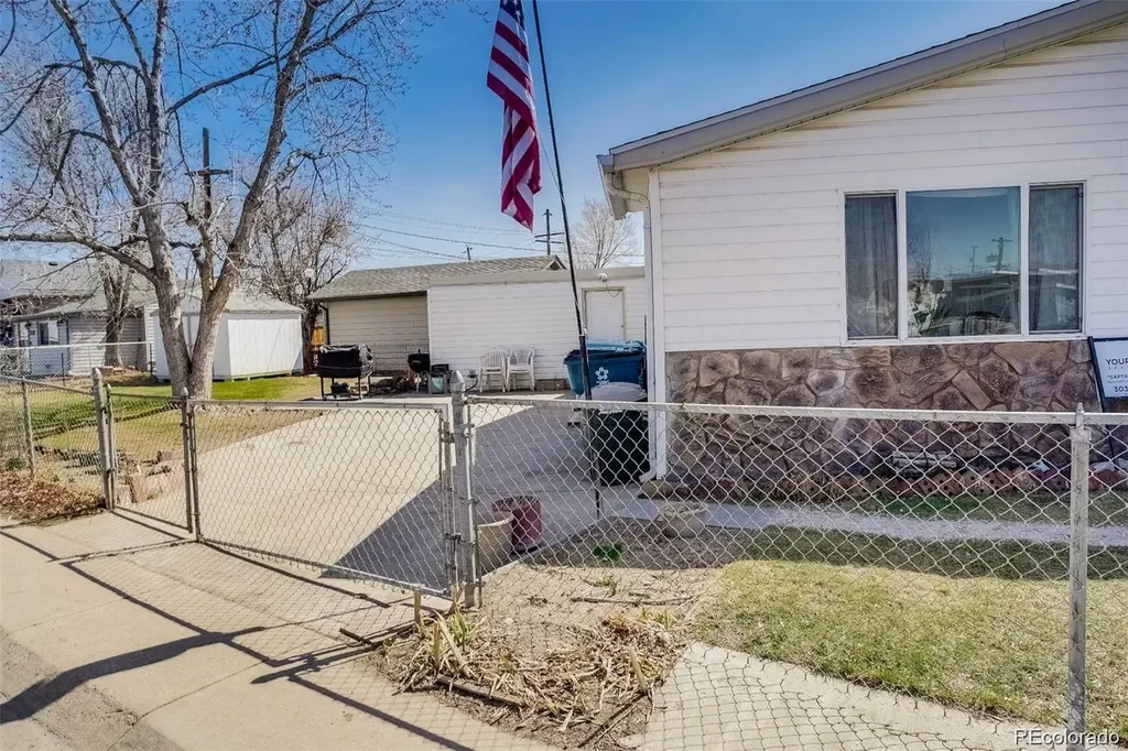 6750 Clermont Street Commerce City CO 80022