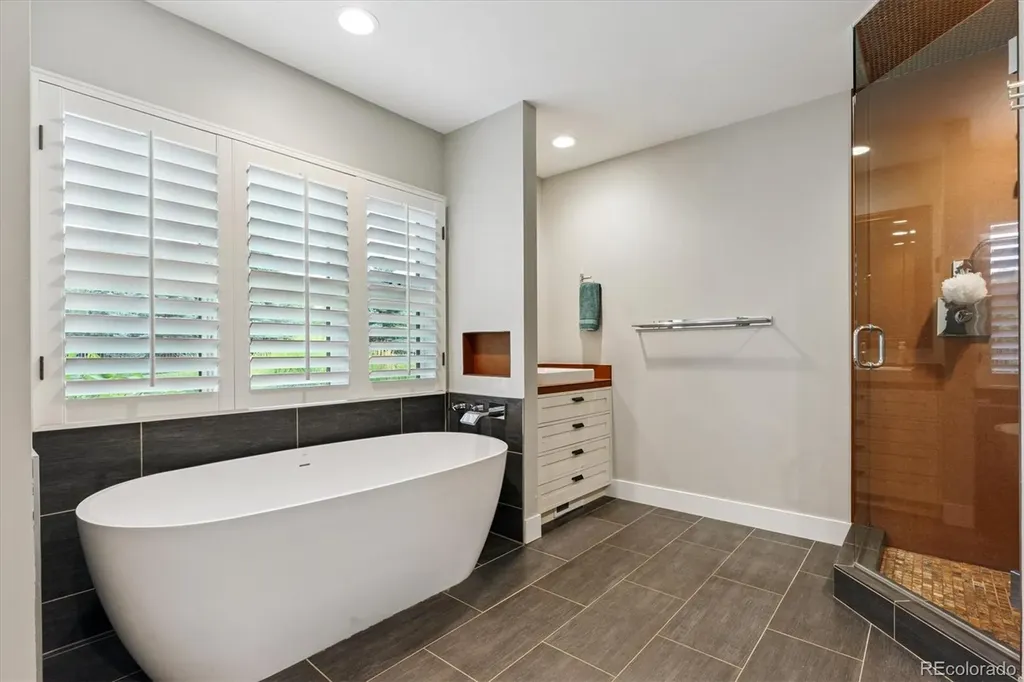 4900 Lakeshore Drive Littleton CO 80123