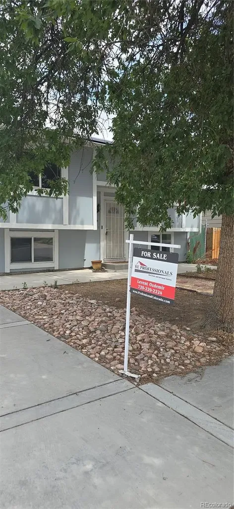 15691 E Colorado Avenue Aurora CO 80017